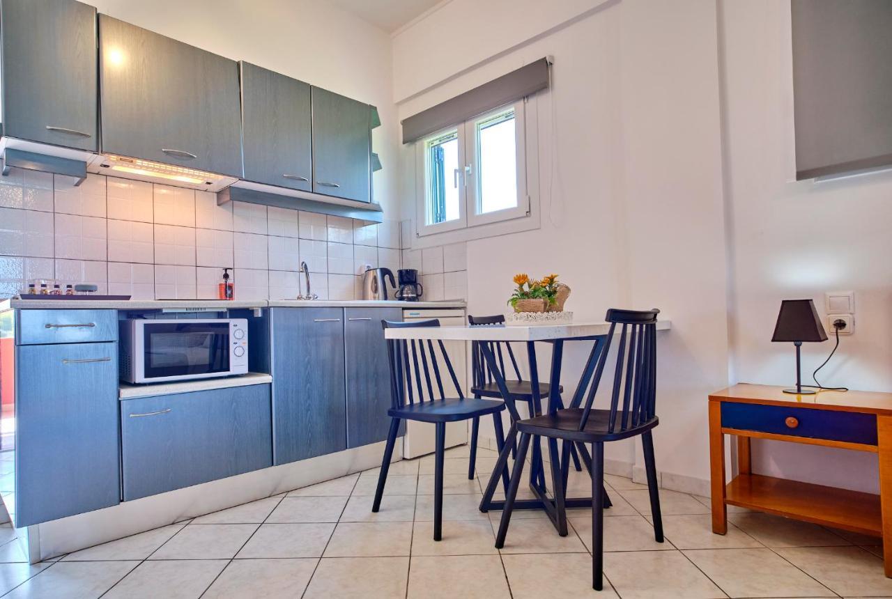 Logas Beach Studios Peroulades  Luaran gambar