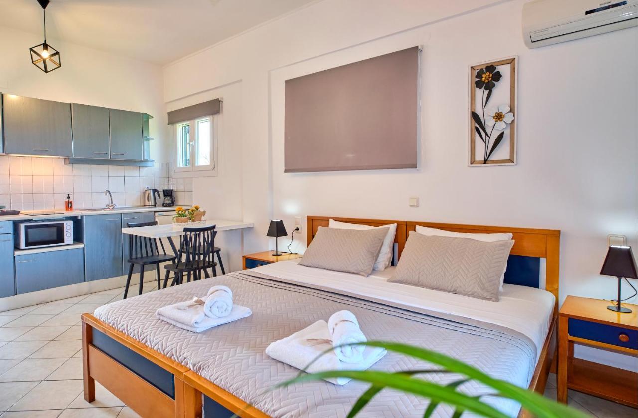 Logas Beach Studios Peroulades  Luaran gambar