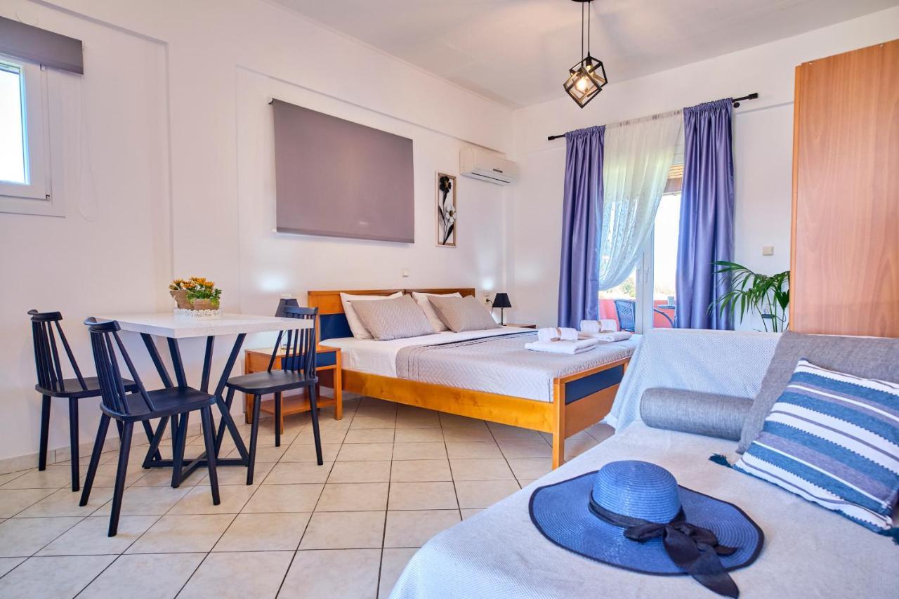 Logas Beach Studios Peroulades  Luaran gambar