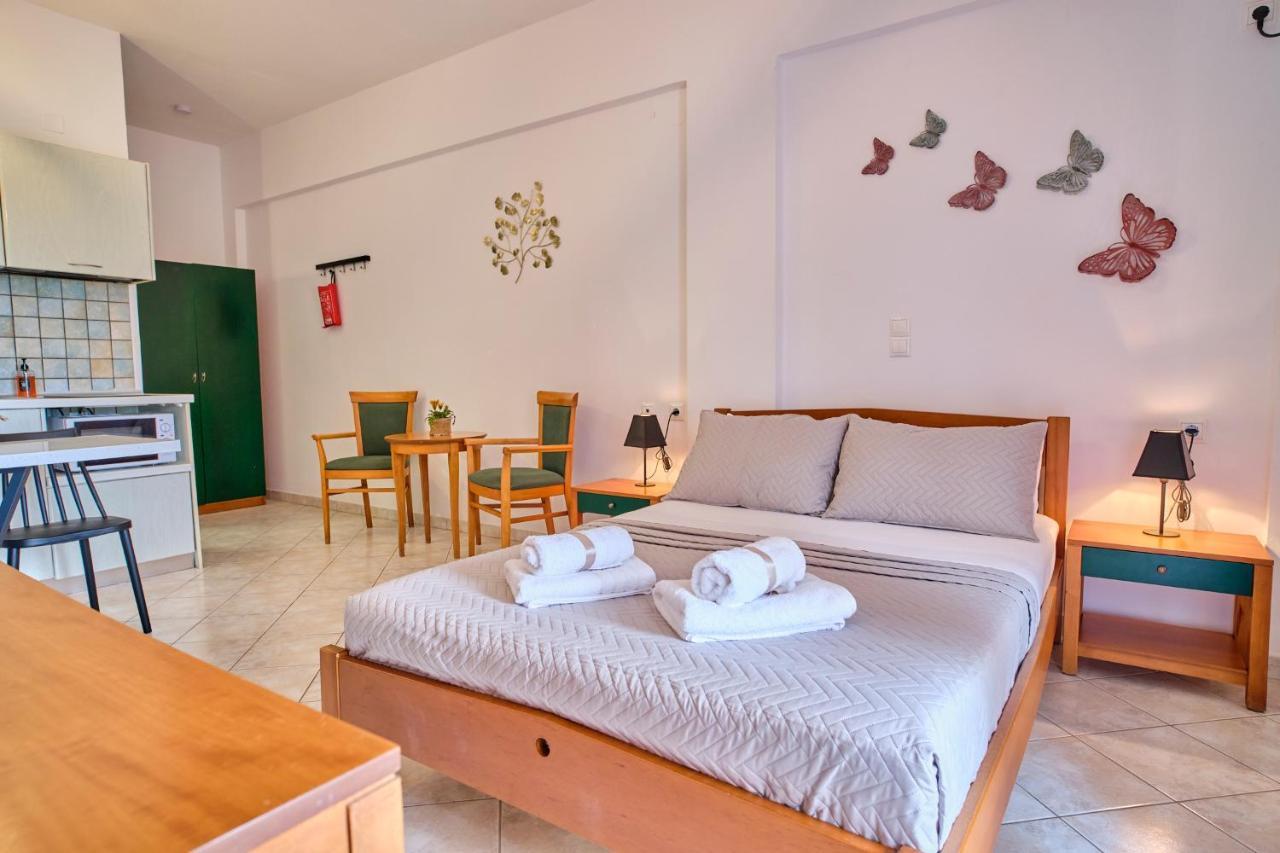 Logas Beach Studios Peroulades  Luaran gambar