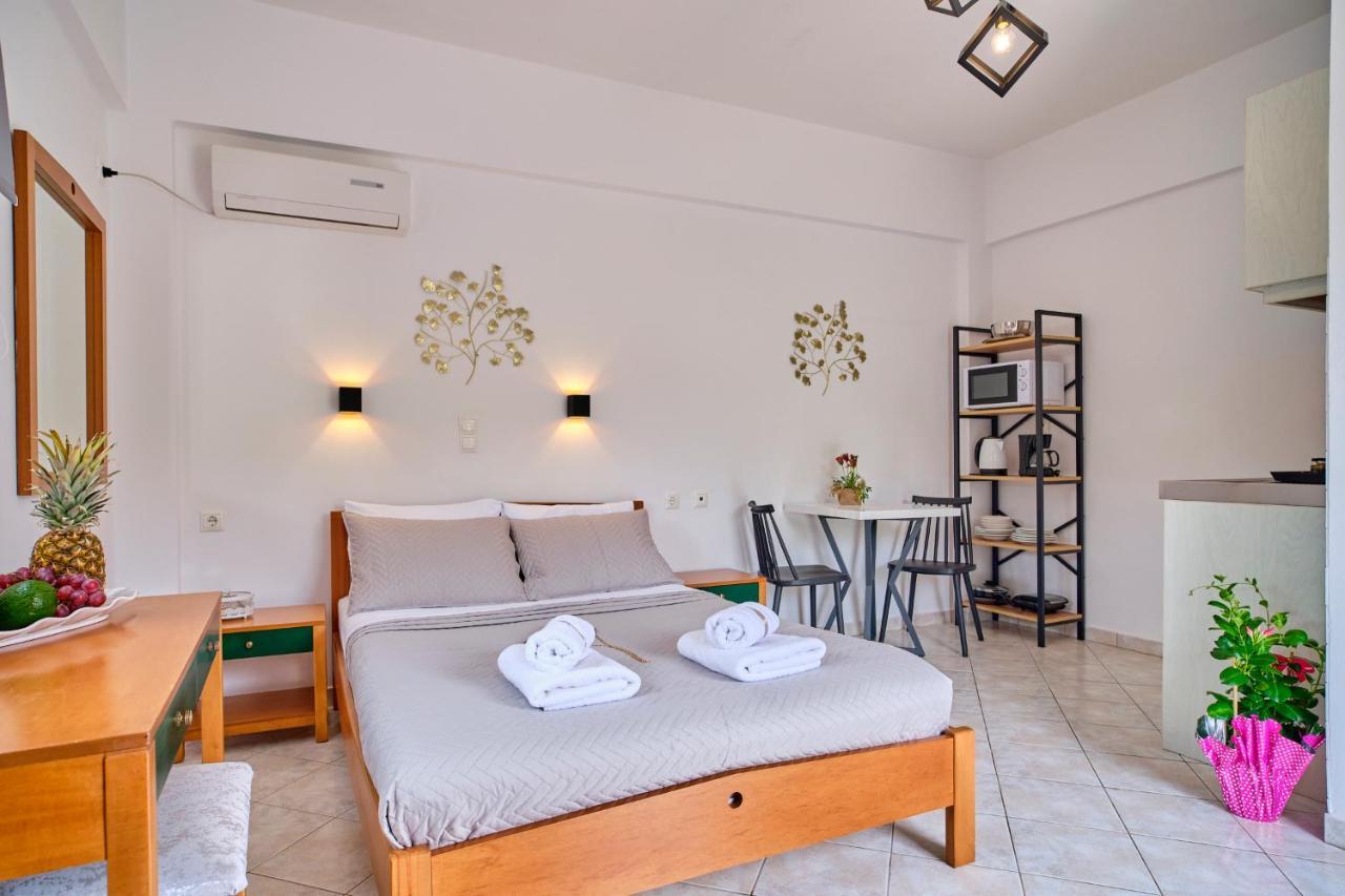 Logas Beach Studios Peroulades  Luaran gambar