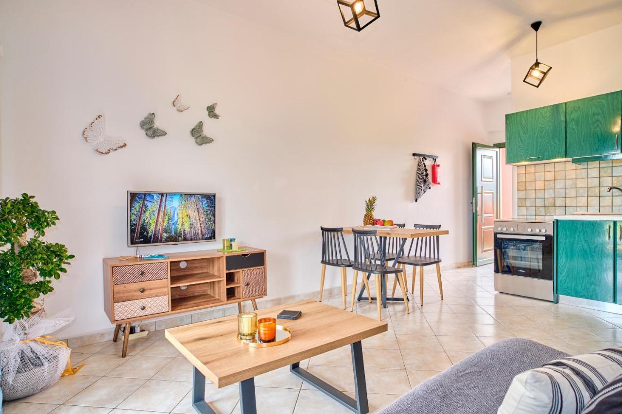 Logas Beach Studios Peroulades  Luaran gambar