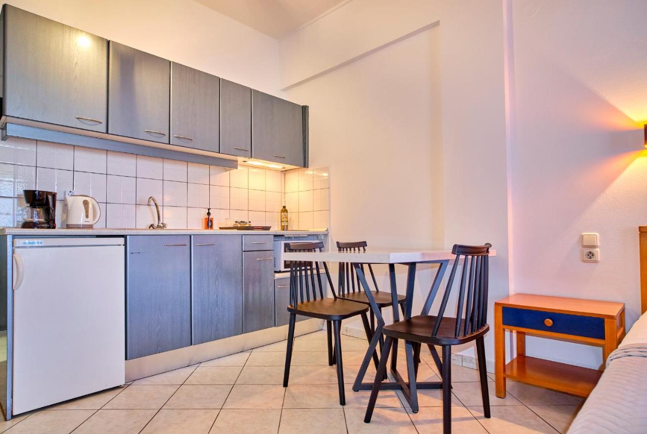 Logas Beach Studios Peroulades  Luaran gambar