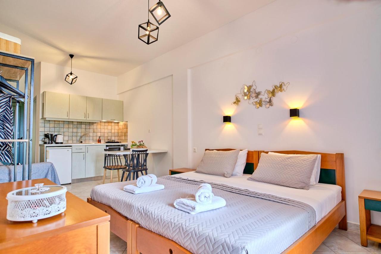 Logas Beach Studios Peroulades  Luaran gambar