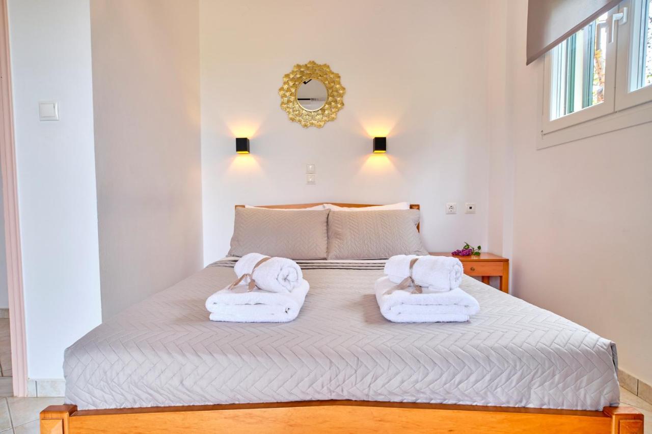 Logas Beach Studios Peroulades  Luaran gambar