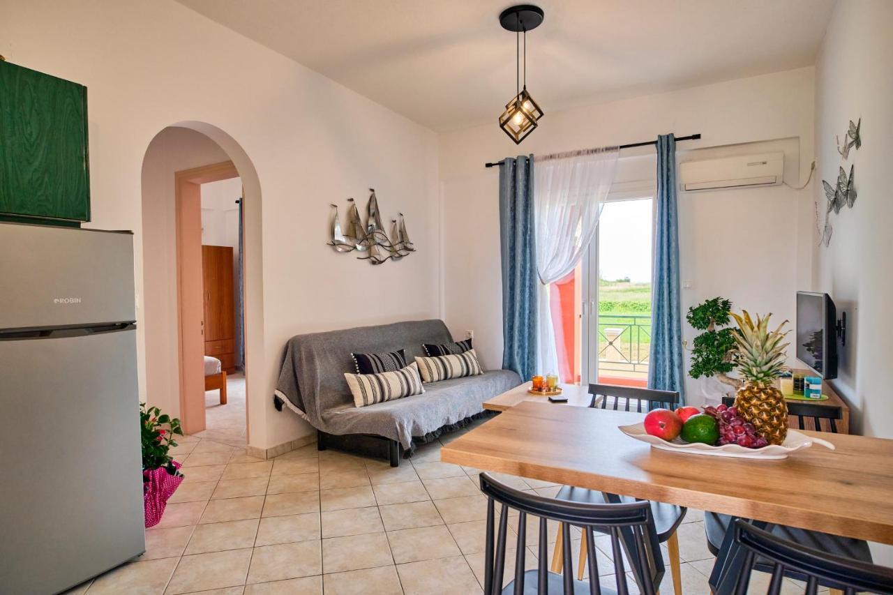 Logas Beach Studios Peroulades  Luaran gambar