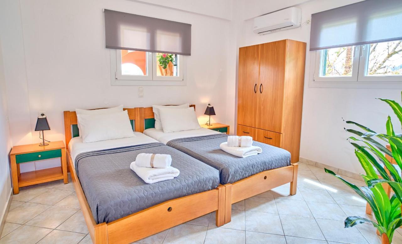 Logas Beach Studios Peroulades  Luaran gambar